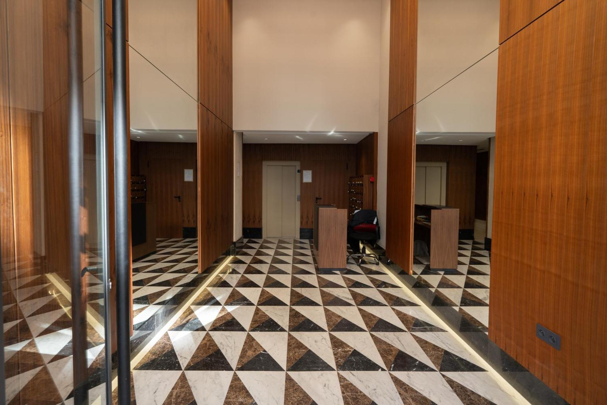 Apartamento Modern In Maarif 2 Bedrooms, 2 Bathrooms, Parking Casa Blanca